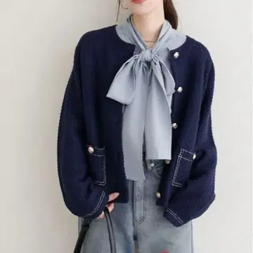 내추럴 꾸뛰르 배색 스티치 니트 자켓