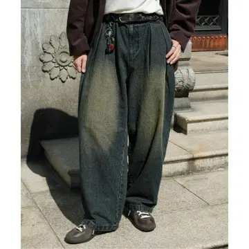 Bleme 헤비 트윌 와이드 스트레이트 빈티지 가공 데님 팬츠 S