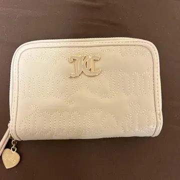 Juicy Couture 이단 접이식 지갑 화이트