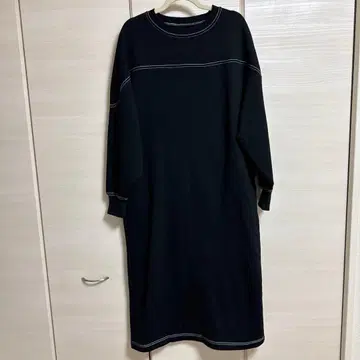 [ andme ] 속기모 배색 스티치 긴팔 맨투맨 원피스