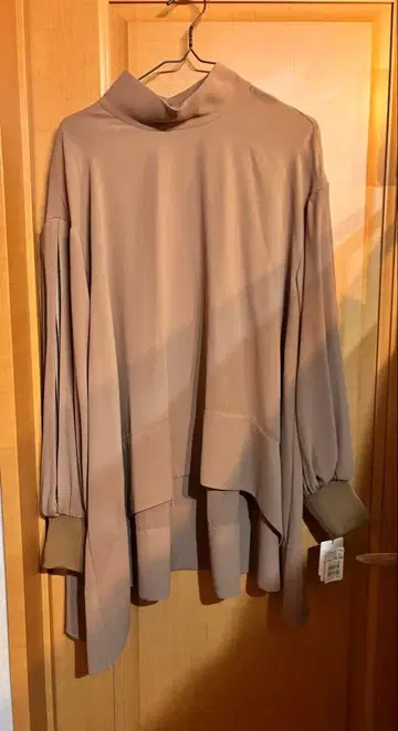 야마다야 카멜색 블라우스