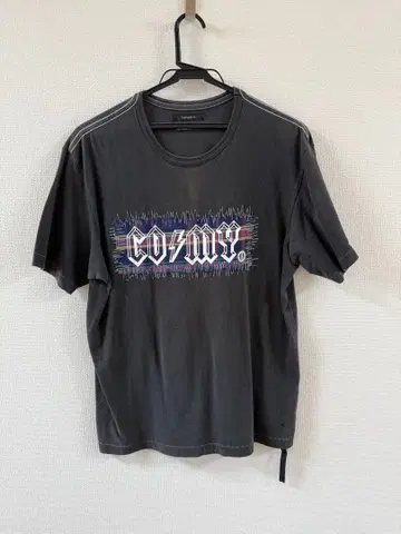 커뮤니티 다크 그레이 T셔츠