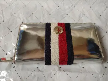 타미힐피거 장지갑 실버