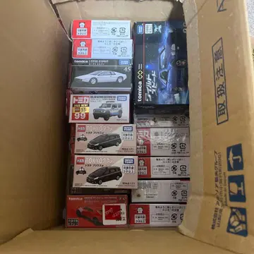 토미카 초회 특별 사양, 발매 기념 사양 기타 여러 가지