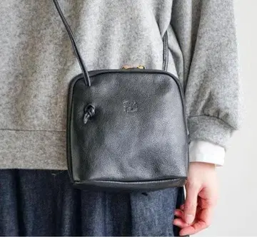 IL BISONTE 일비종떼 백 블랙