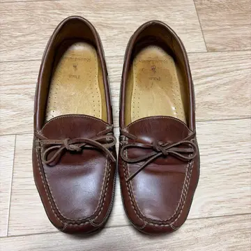 브라운 가죽 로퍼