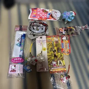 헬로키티 스트랩 세트