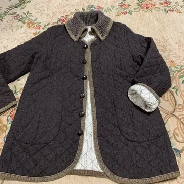 바로 사용 가능한! 리버서블 퀼팅 자켓 다크 브라운 화이트