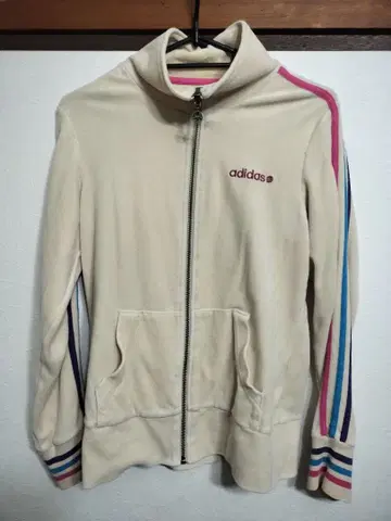 adidas neo 벨로아 저리 아이보리 원포인트 로고