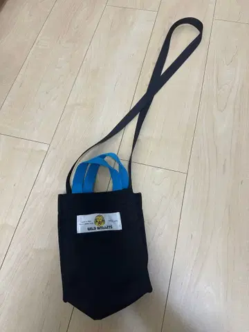 WILD WALLETS 블랙 숄더백