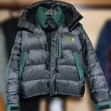 MOUNTAIN HARD WEAR 다운 자켓 블랙 그린