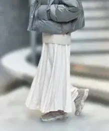 [ 스픽 앤 스팬 ] 스웨이드 새틴 롱 스커트 내추럴 36