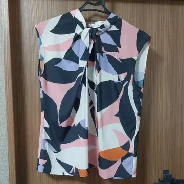 PINKY&DIANNE 슬리브리스 셔츠 38