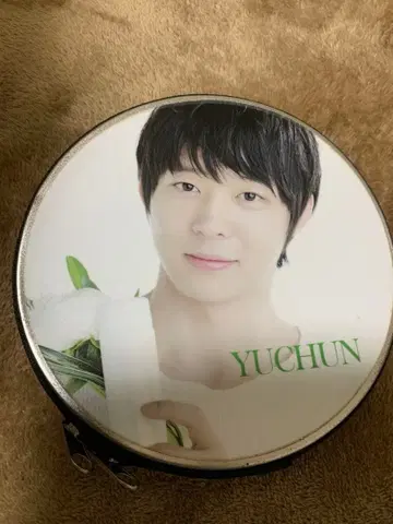 유천 CD 보관 케이스