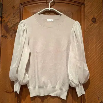 프레이 아이디 퍼프 슬리브 니트