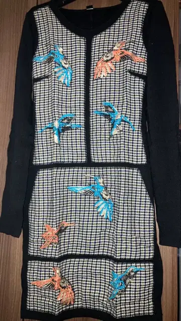 새 자수 긴팔 타이트 원피스