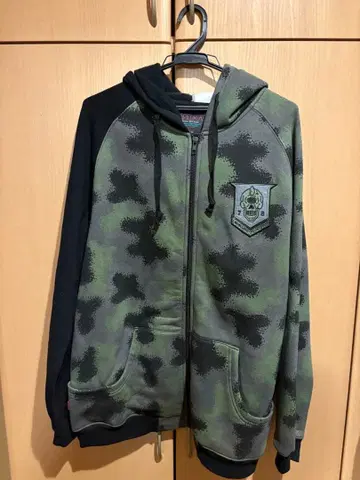 MISHKA 카모 패턴 풀 집업 후드티