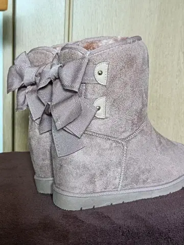 리본 포함 얇은 핑크 키높이 부츠