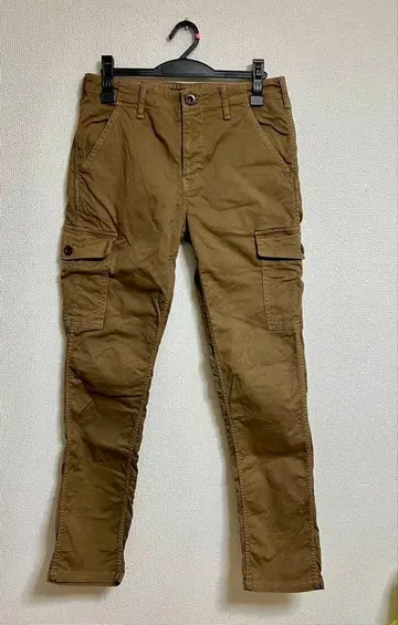 Johnbull 카고 팬츠 브라운 색상 사이드 포켓 포함