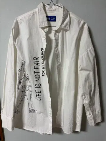 THE CLAP 화이트 긴팔 셔츠