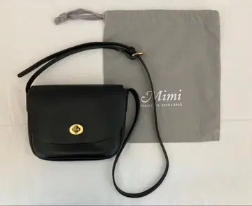 미미 베리 프랜시스 블랙