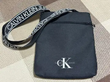 CALVIN KLEIN 숄더백