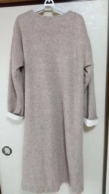 TSUHARU 레이스 부착 니트 코트 베이지