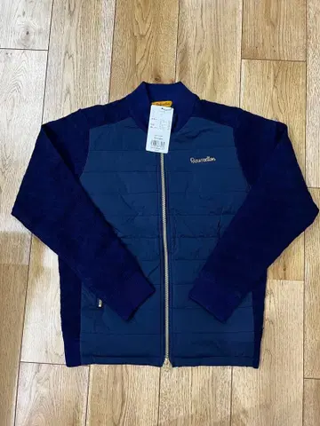 레저렉션 따뜻한 의류