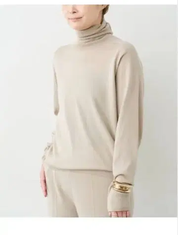 이번 시즌 refind 터틀넥 풀오버 택 포함 새상품