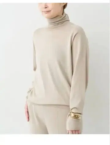 이번 시즌 refind 터틀넥 풀오버 택 포함 새상품