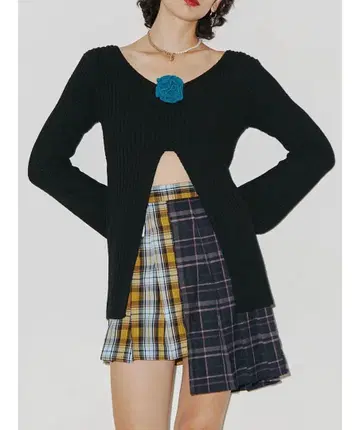 jouetie 플라워 코사지 슬릿 니트