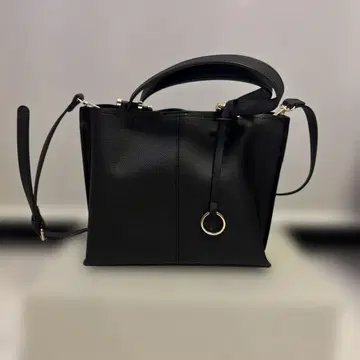 블랙 합성 피혁 토트백 새상품