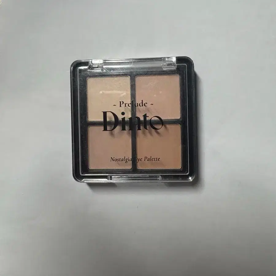 Nostalgia Eye Palette