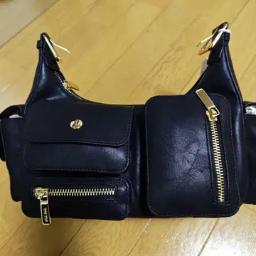 THE TOE 블랙 숄더백