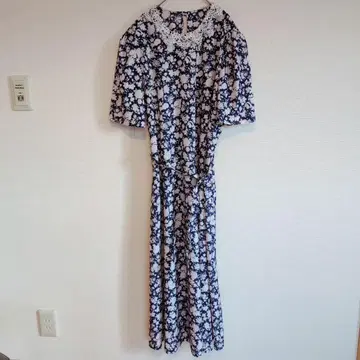 Sue Sherry 꽃무늬 레이스 옷깃 롱 원피스 화려함 큐트