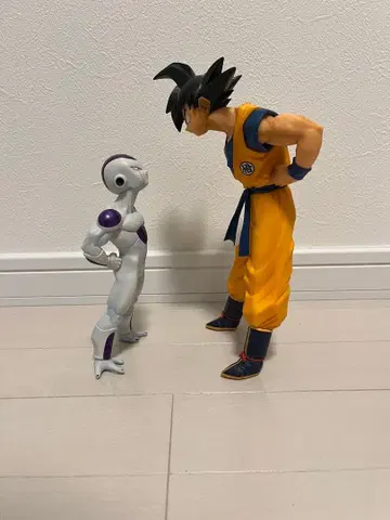 드래곤볼 손오공 프리저 피규어