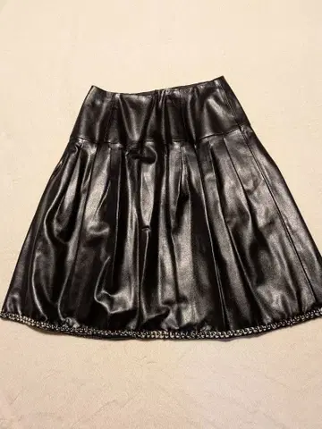 오스틴 리드 에코 레더 스커트