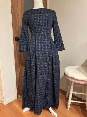 새상품급 JENNE 네이비 A라인 롱 원피스