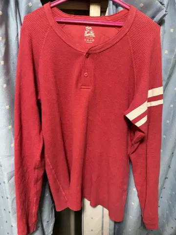 모모타로 진즈 헨리넥 롱T