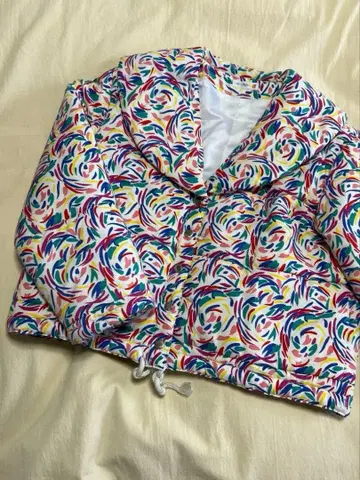 DOWNUNDER 숏 기장 코트 컬러풀 추상 무늬