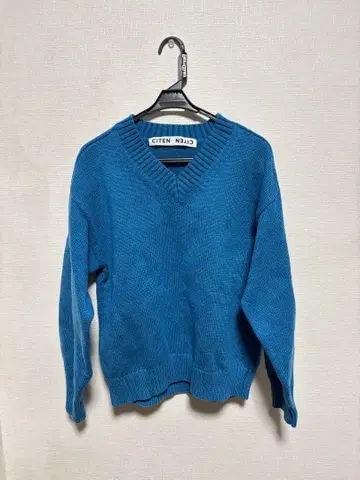 CITEN 파랑 V넥 니트 긴팔