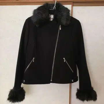 [ 미사용 새상품 ] 미셸 마카롱 라이더스 퍼 자켓