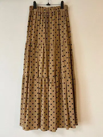 [ sacra ] 사쿠라 폴카 도트 티어드 롱 스커트 베이지