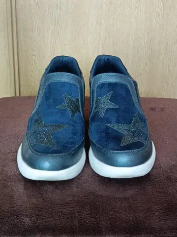 통굽 슬립온 네이비 23.5cm 별 모양 장식