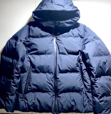[ 새상품급 ] 유니클로 UNIQLO 심리스 다운 후드티 자켓 XXL