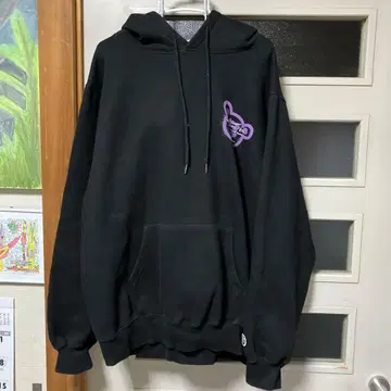 블랙 후드티 보라색 곰 디자인