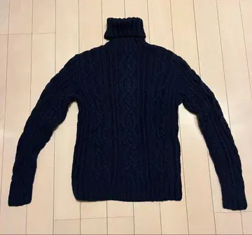 케이블 니트 터틀 네이비 M 사이즈 울 100%