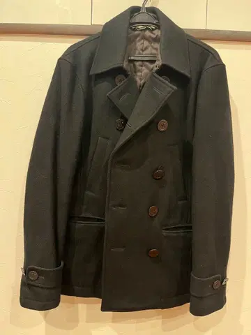 UNDERCURRENT 블랙 피 코트