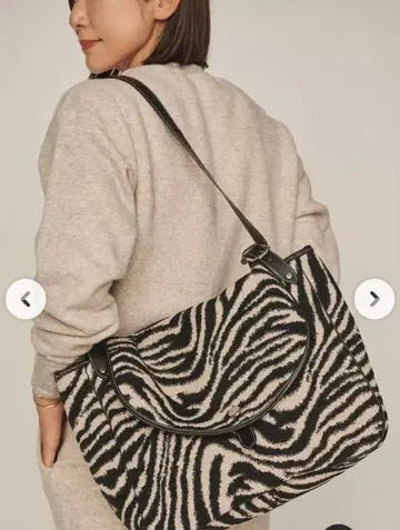 A VACATION KIKI 숄더백