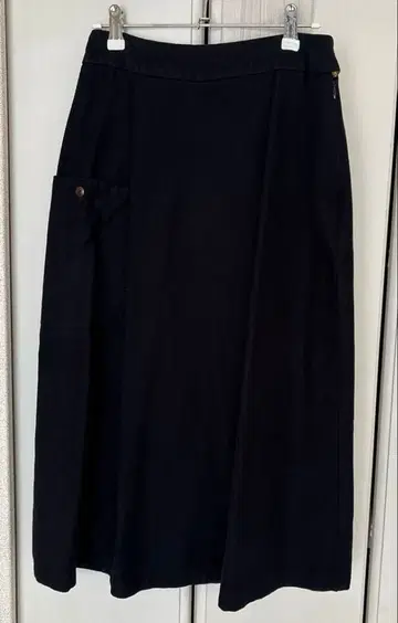 팔라스 팰리스 몰스킨 스커트